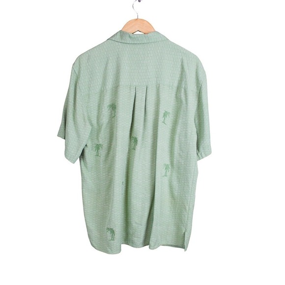 Jos A Bank Palm Tree Green Short Sleeve Button Down Shirt Size Medium Silk - Picture 2 of 7